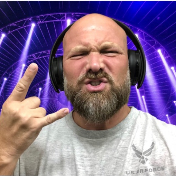 Meet your Posher, Brian - Picture 4 of 4